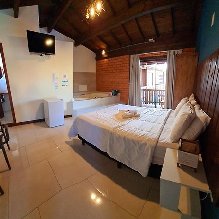 Pousada Doce Mar Guarda do Embau Ngoại thất bức ảnh